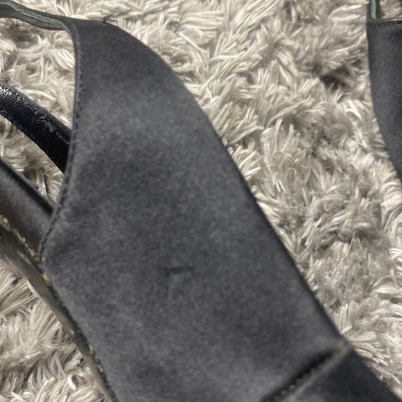 Roger Vivier Black Satin Floral crystal strass sling back heels 38 - Picture 13 of 13